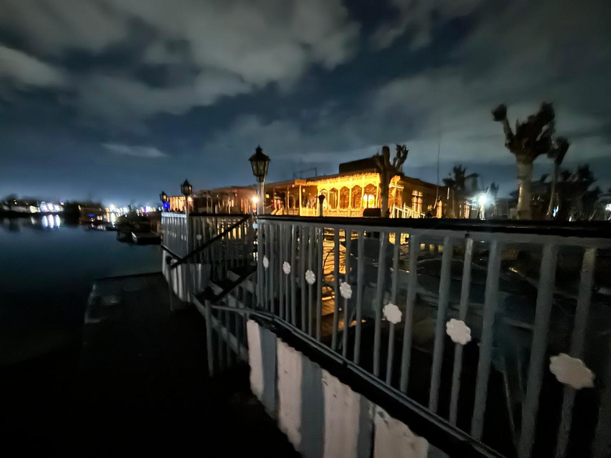 The Badyari Palace Houseboats Srīnagar Exterior foto