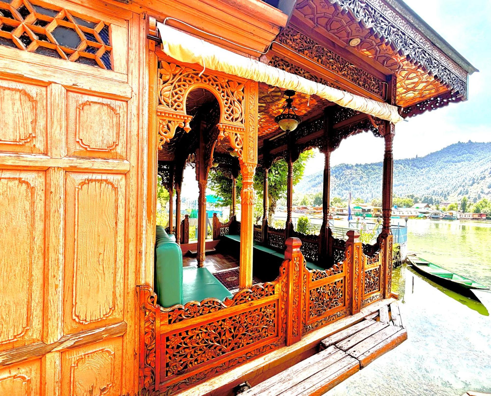 The Badyari Palace Houseboats Srīnagar Exterior foto